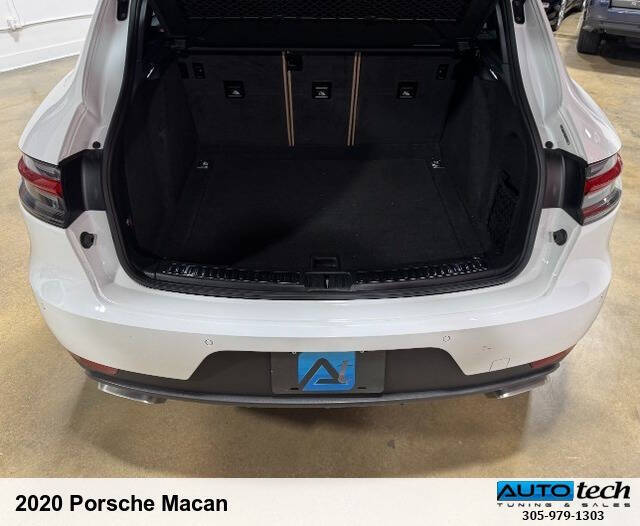 2020 Porsche Macan