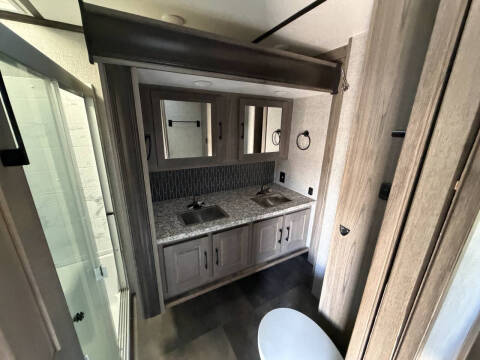 2021 Crossroads RV CE3891MK21