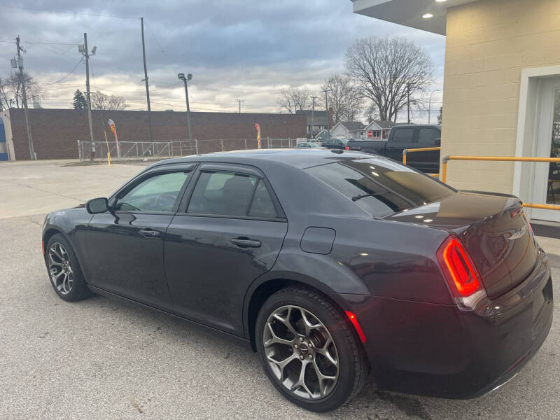 2016 Chrysler 300 S Alloy Edition