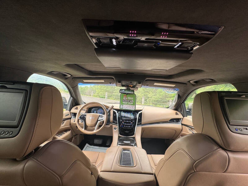 2019 Cadillac Escalade Platinum
