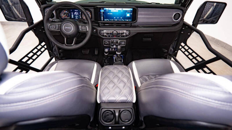 2025 Jeep Gladiator
