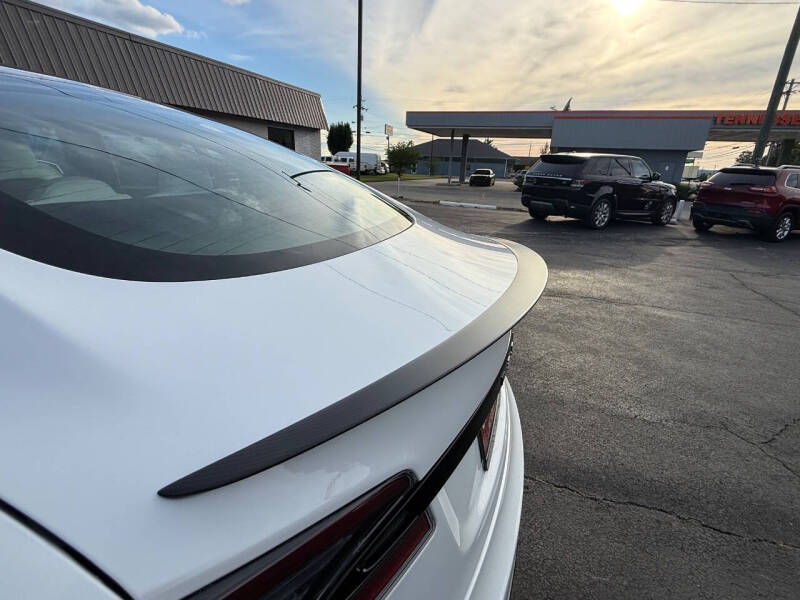 2022 Tesla Model S Plaid