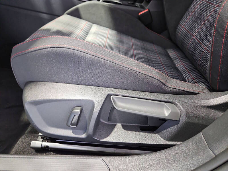2026 Volkswagen Golf GTI S