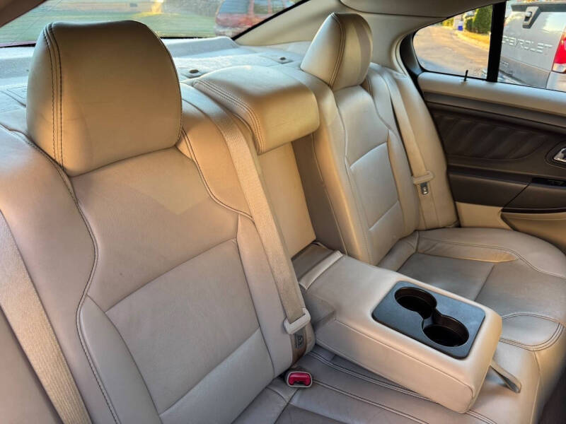 2012 Ford Taurus SEL