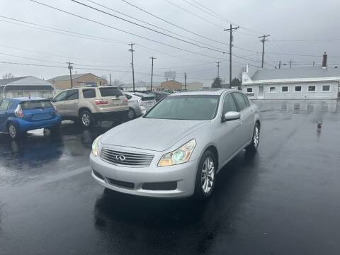 2009 Infiniti G37 Sedan for sale at Hill's Auto Sales LLC in Bowling Green OH
