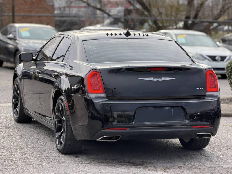 2019 Chrysler 300 Touring