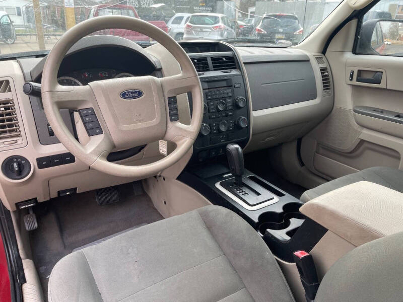 2011 Ford Escape XLS