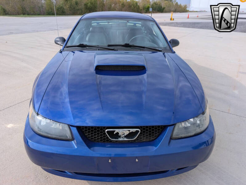 2003 Ford Mustang