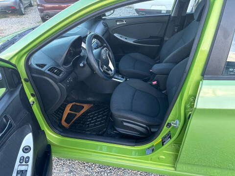 2012 Hyundai Accent SE