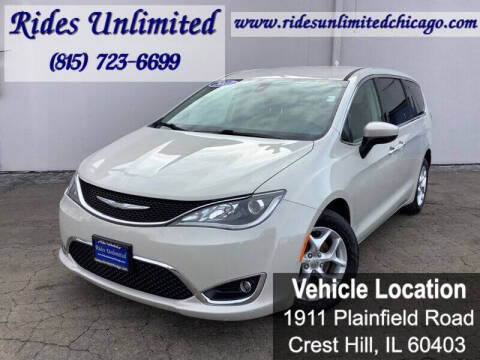 2017 Chrysler Pacifica Touring-L