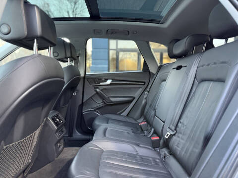 2018 Audi Q5 2.0T quattro Premium Plus