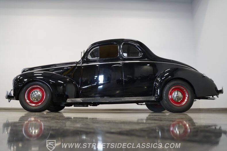 1940 Ford Deluxe