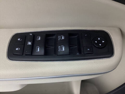 2021 Chrysler 300 Touring