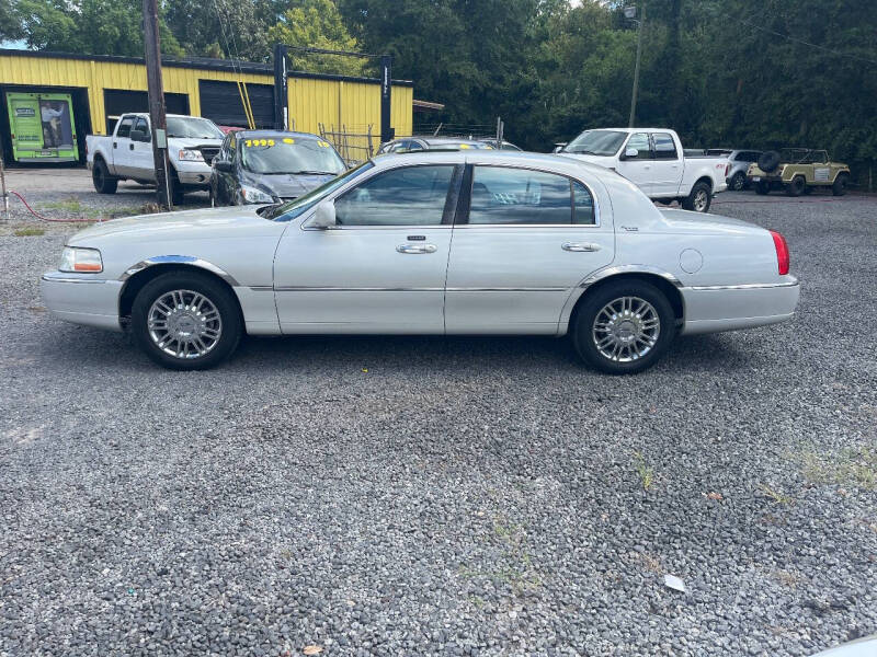 2007 Lincoln Town Car Signature Limited photo 3