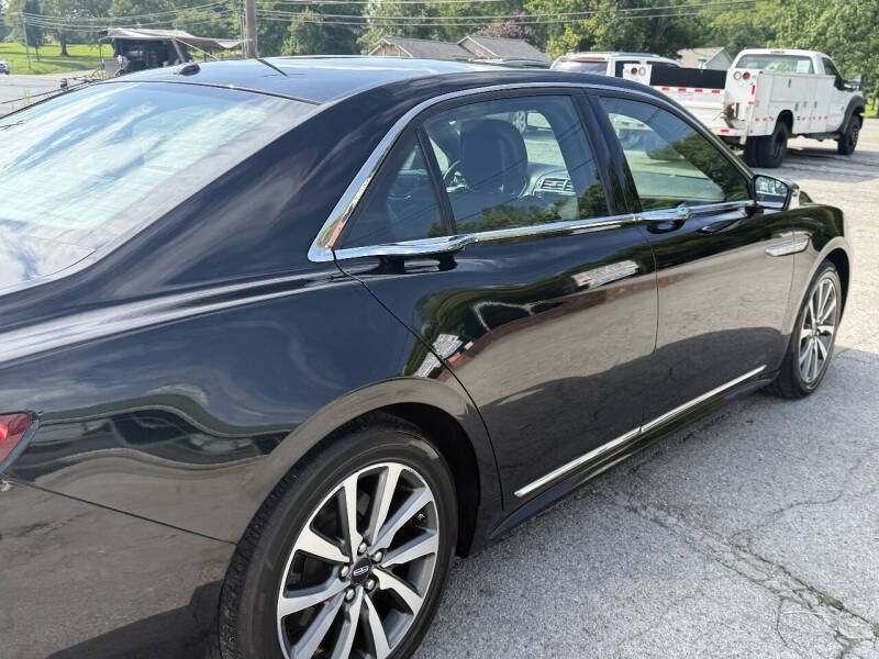 2017 Lincoln Continental Premiere