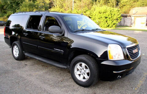 2014 GMC Yukon XL for sale at Angelo's Auto Sales in Lowellville OH