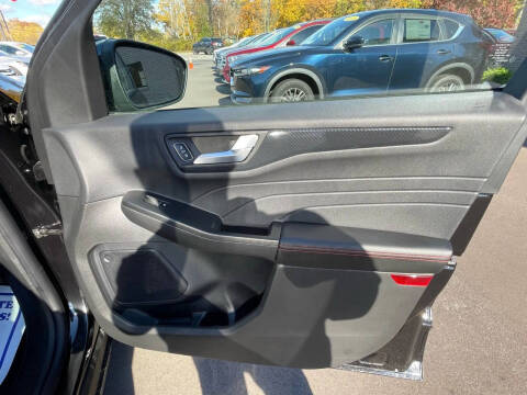 2025 Ford Escape ST-Line Select