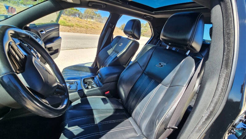 2018 Chrysler 300 S
