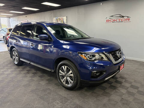 2020 Nissan Pathfinder SV
