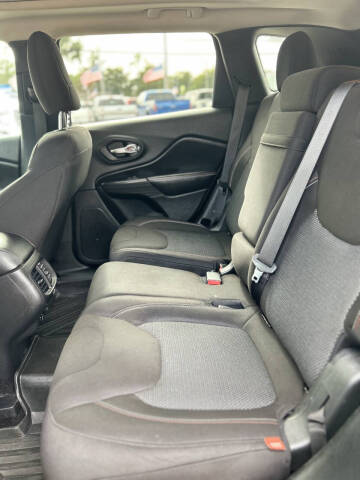 2017 Jeep Cherokee Latitude