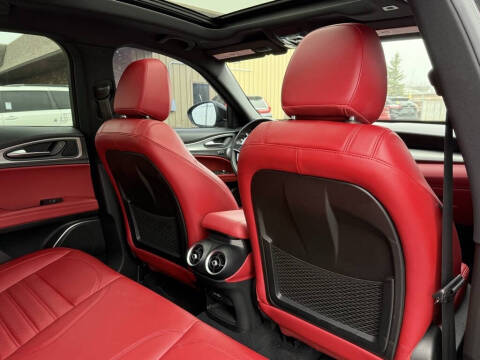 2019 Alfa Romeo Stelvio Ti Sport