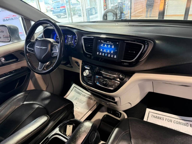 2020 Chrysler Pacifica Touring L