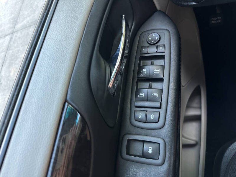 2015 Dodge Grand Caravan SXT Plus