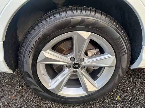 2024 Audi Q7 quattro Premium Plus 45 TFSI