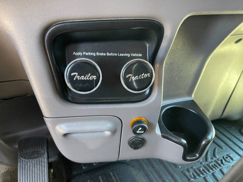 2014 Peterbilt 388