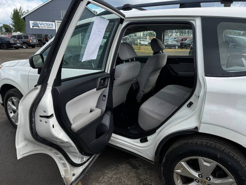 2016 Subaru Forester 2.5i