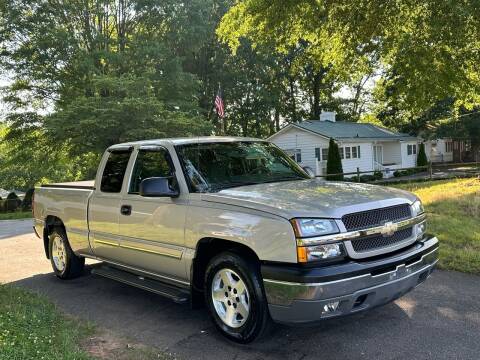 2005 Chevrolet Silverado 1500 for sale at Mike's Wholesale Cars in Newton NC