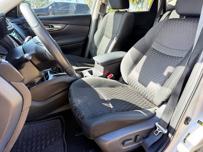 2019 Nissan Rogue - $9,990
