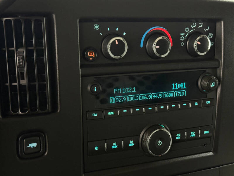 2024 GMC Savana 2500