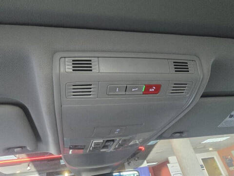 2024 Volkswagen Taos SE 4Motion