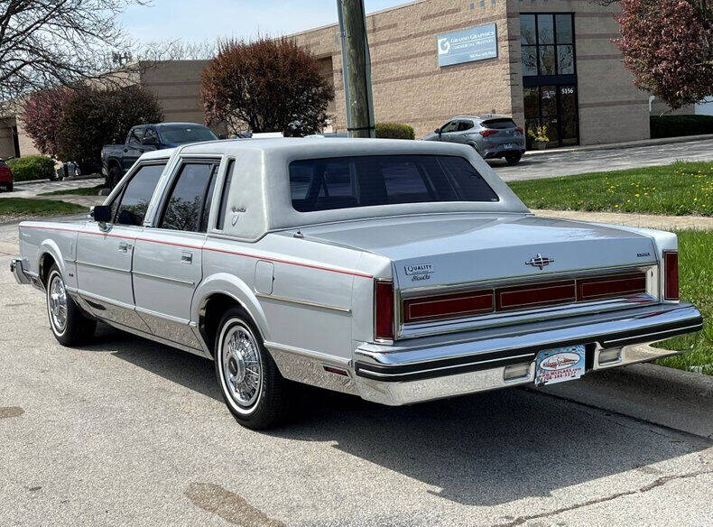 1984 Lincoln Town Car