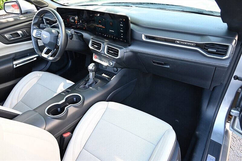 2024 Ford Mustang 24