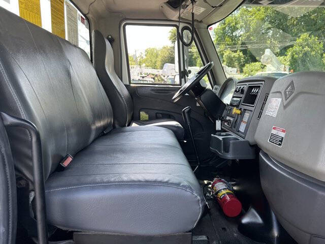 2018 International DuraStar 4300