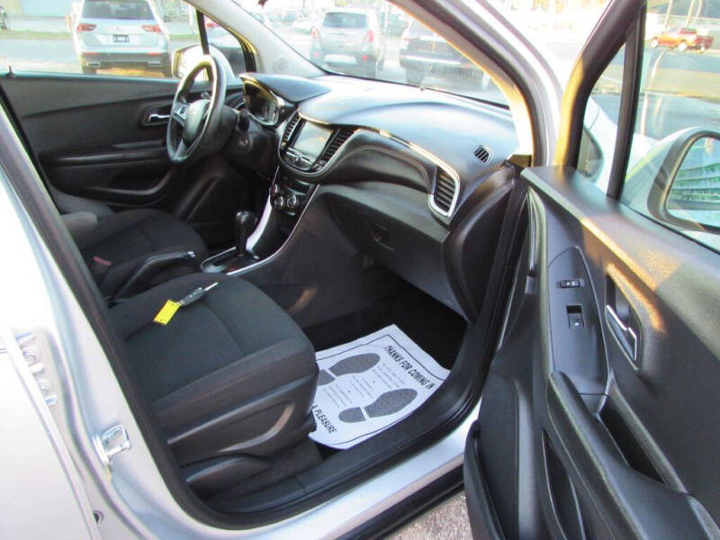 2022 Chevrolet Trax LS