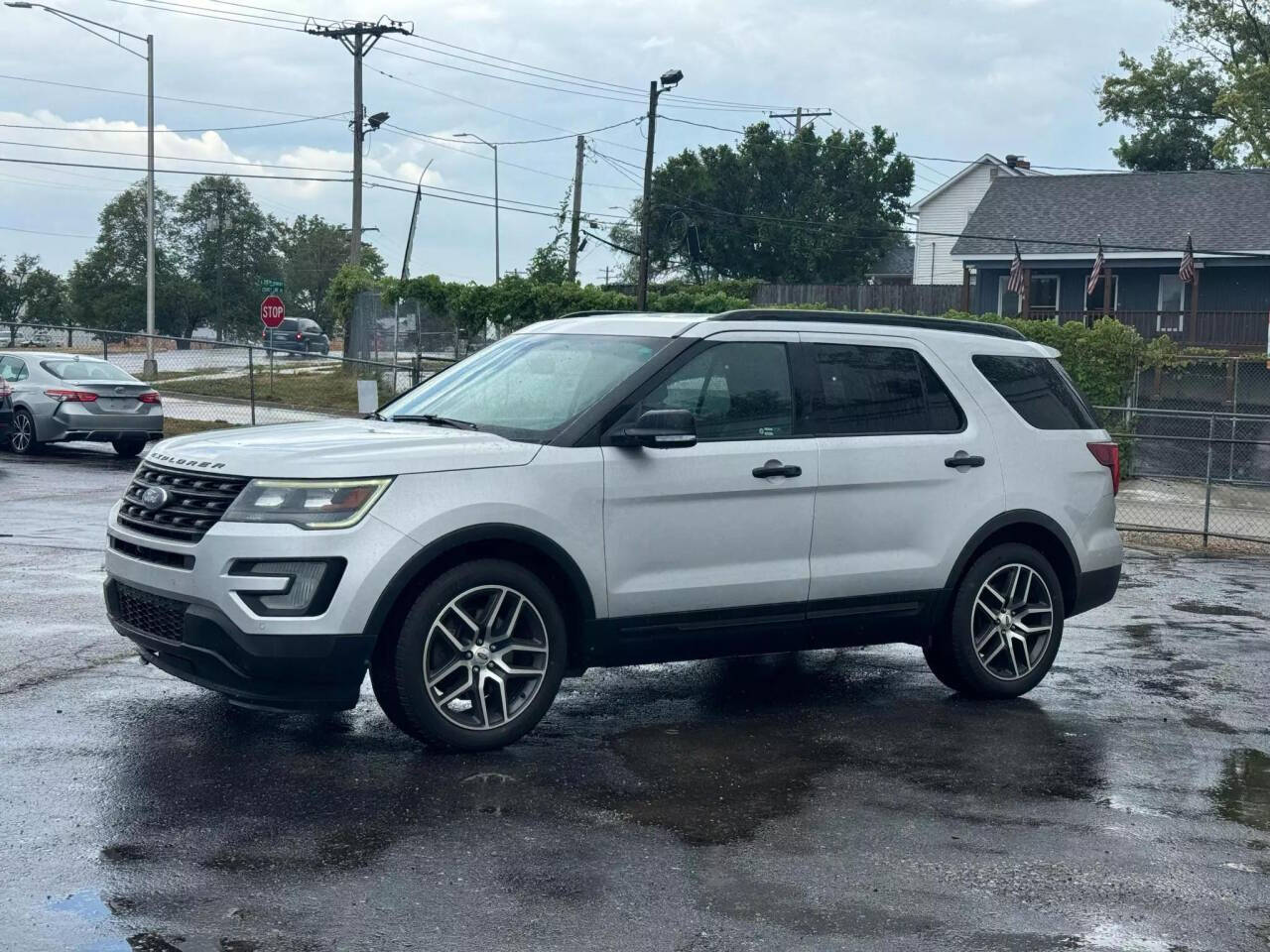 2017 Ford Explorer for sale at Autolink in Kansas City, KS