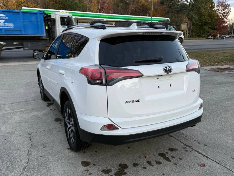 2017 Toyota RAV4 LE