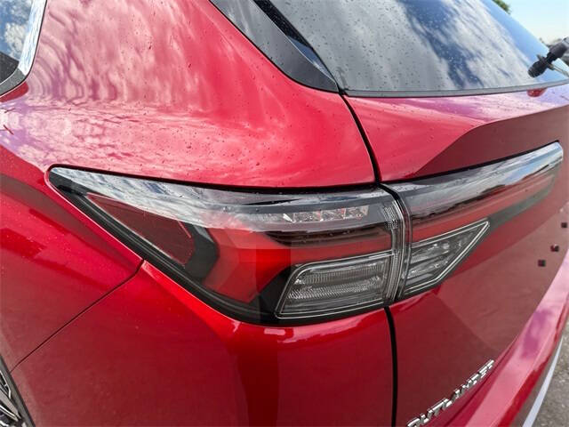 2025 Mitsubishi Outlander SEL