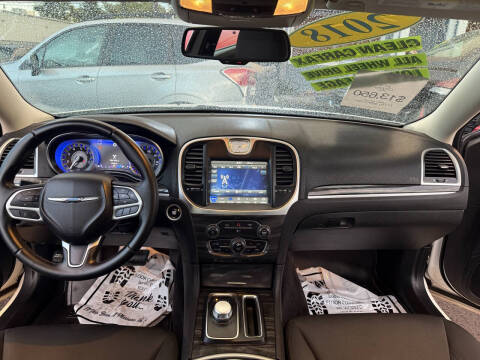 2018 Chrysler 300 Touring L