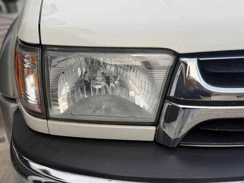 2001 Toyota 4Runner SR5