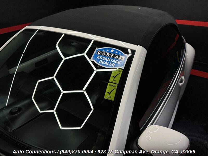 2010 Volkswagen New Beetle Convertible