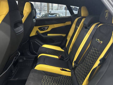 2022 Lamborghini Urus