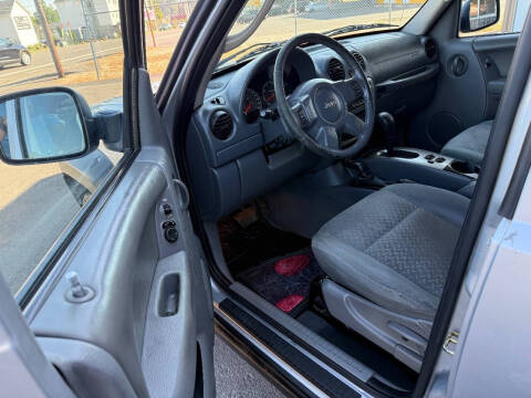 2005 Jeep Liberty Renegade