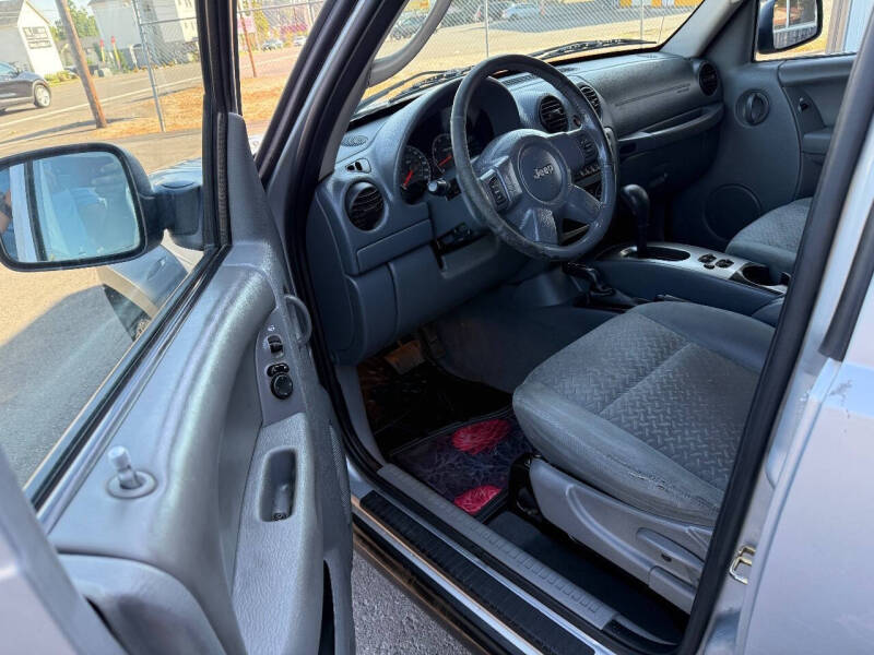 2005 Jeep Liberty Renegade