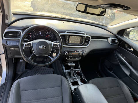 2020 Kia Sorento LX