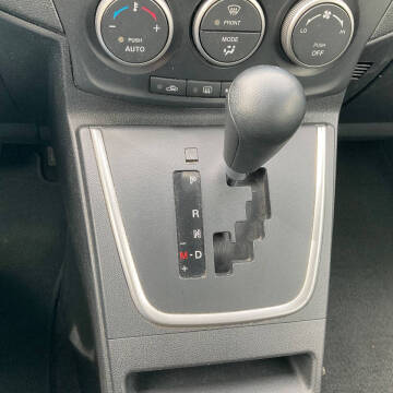 2012 Mazda MAZDA5 Sport