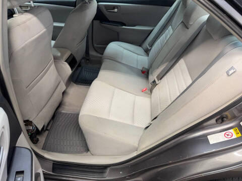 2015 Toyota Camry LE